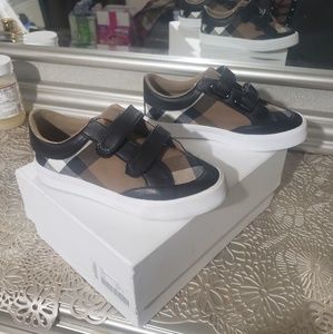 Burberry kids sneakers